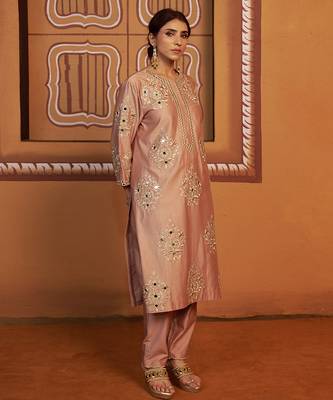 Pink embroidered silk kurta set 5