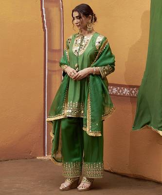 Green embroidered silk kurta set 4