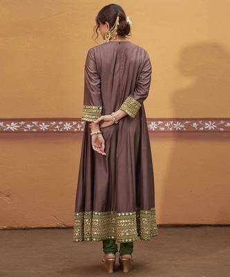 Brown embroidered silk kurta set 2