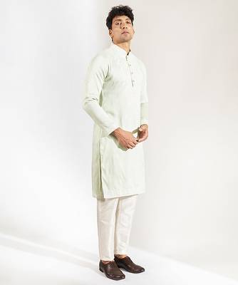 Green embroidered crepe kurta pajama 3