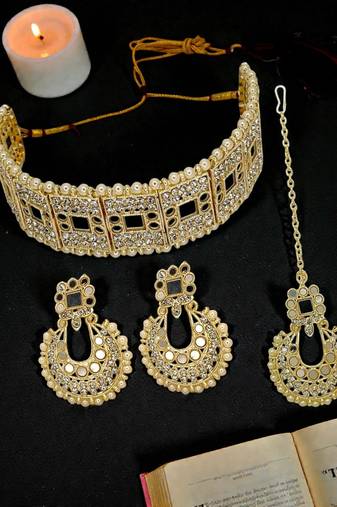 Gold plated mirror choker necklace maang tikka set
