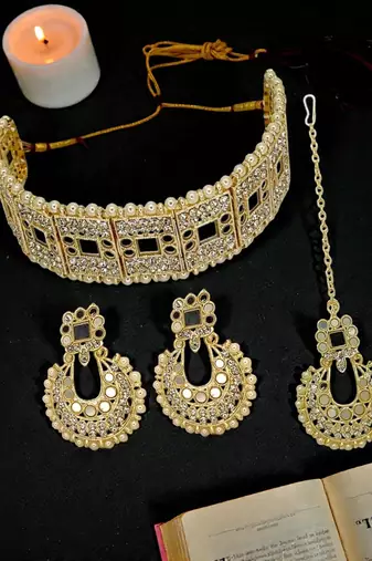 Gold plated mirror choker necklace maang tikka set