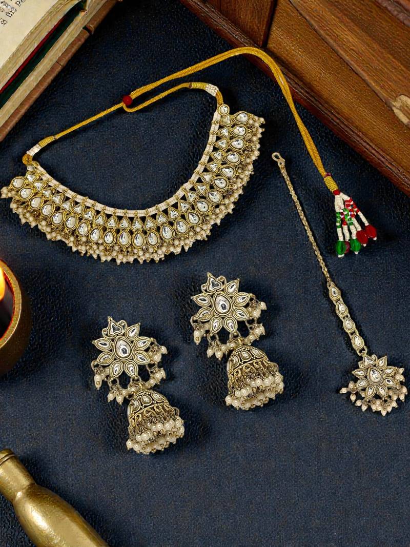 Antique gold plated kundan patwa necklace maang tikka set