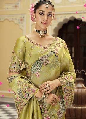 Light Green silk blend Saree with meenakari zari weaving Work 2