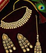Antique gold plated champagne stone necklace maang tikka set