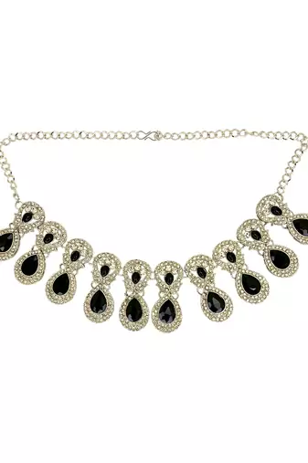 Rhodium plated black teardrop cubic zircon necklace maang tikka set