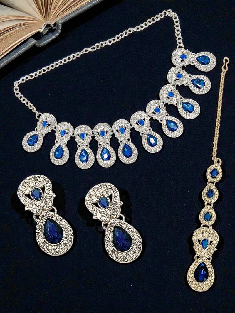 Rhodium plated blue teardrop cubic zircon necklace maang tikka set