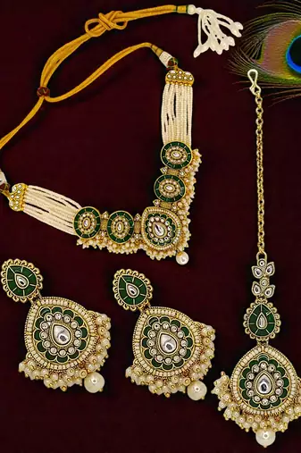Gold plated green enamel kundan bridal choker maang tikka set
