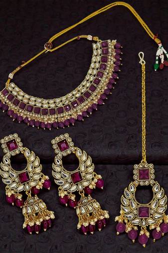 Gold plated kundan wine necklace maang tikka set