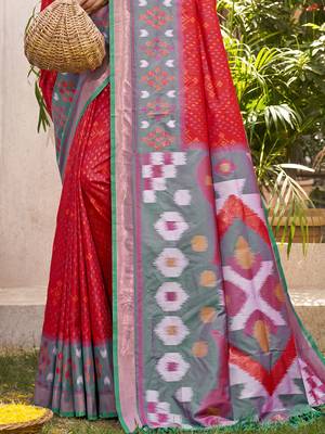 red woven work pochampally art silk blend saree 2
