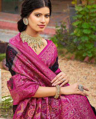 black color woven work pochampally art silk blend saree 3