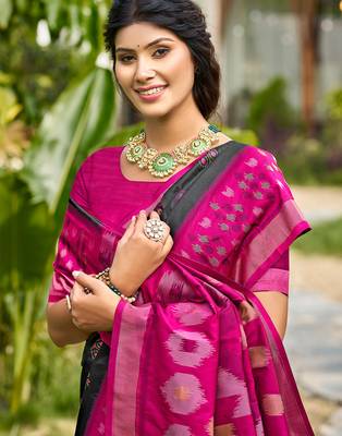 black woven work pochampally art silk blend saree 3