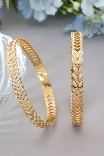 Gold color 1 pair of fashion bangle size: 2.4 (plkb134gld-2.4)