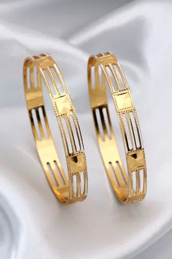 Gold color 1 pair of fashion bangle size: 2.4 (plkb145gld-2.4)