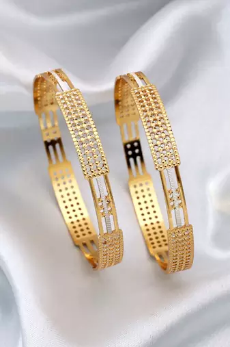 Gold color 1 pair of fashion bangle size: 2.4 (plkb150gld-2.4)