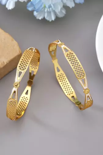 Gold color 1 pair of fashion bangle size: 2.4 (plkb153gld-2.4)