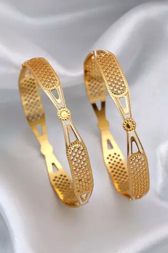 Gold color 1 pair of fashion bangle size: 2.4 (plkb153gld-2.4)