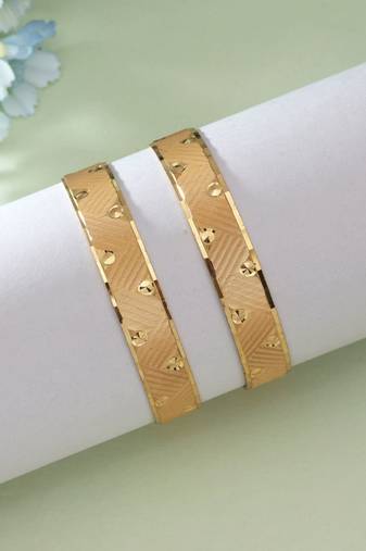 Gold color 1 pair of fashion bangle size: 2.4 (plkb157gld-2.4)