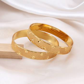 Gold color 1 pair of fashion bangle size: 2.4 (plkb157gld-2.4) 2