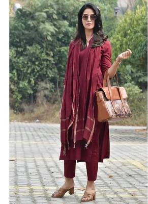 Maroon Cotton solid kurti with pant and dupatta set 1