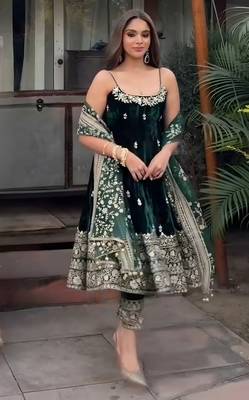 Green vichitra silk embroidery party wear suit set 3