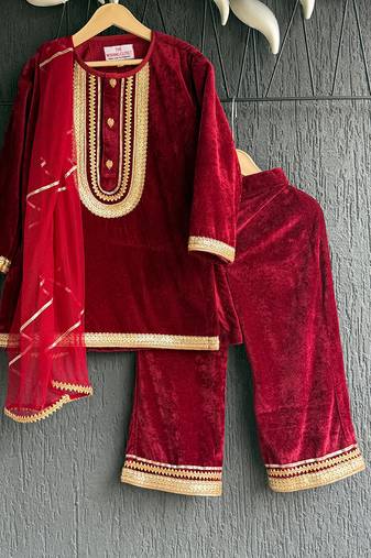 Red embroidered velvet kurta set