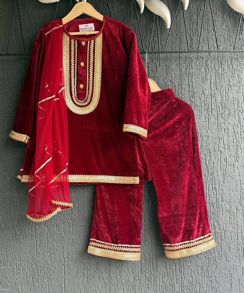Red embroidered velvet kurta set