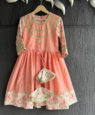 Peach embroidered cotton kurta set 2
