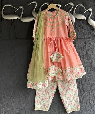 Peach embroidered cotton kurta set 5