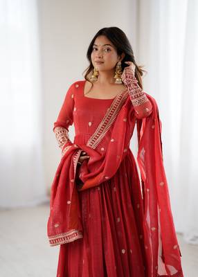 Red embroidered zari silk anarkali with dupatta 4