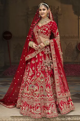 Red  Embroidered Silk Blend Bridal Lehenga set choli dupatta