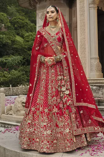 Red  Embroidered Silk Blend Bridal Lehenga set choli dupatta