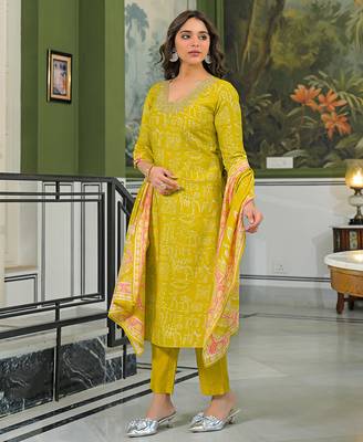 Women yellow viscose ethnic motifs printed straight kurta trousers with dupatta 3
