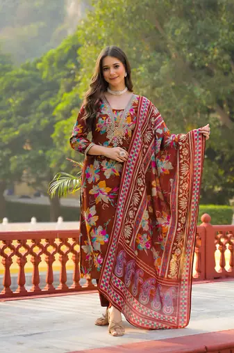 Women brown viscose floral printed straight kurta trousers with dupatta