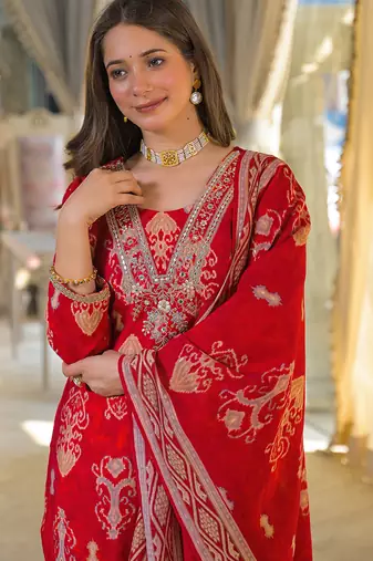 Women red viscose ikat printed straight kurta trousers with dupatta