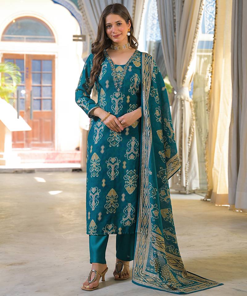 Women blue viscose ikat printed straight kurta trousers with dupatta