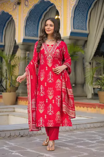 Women pink viscose ikat printed straight kurta trousers with dupatta