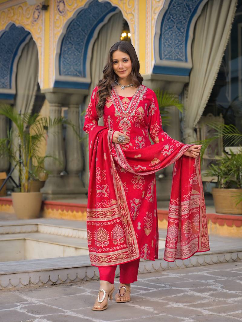 Women pink viscose ikat printed straight kurta trousers with dupatta