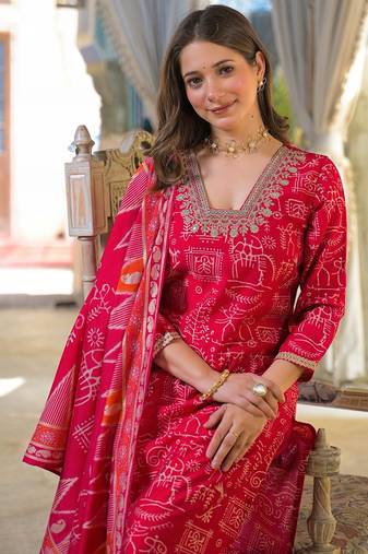 Women red viscose ethnic motifs printed straight kurta trousers with dupatta