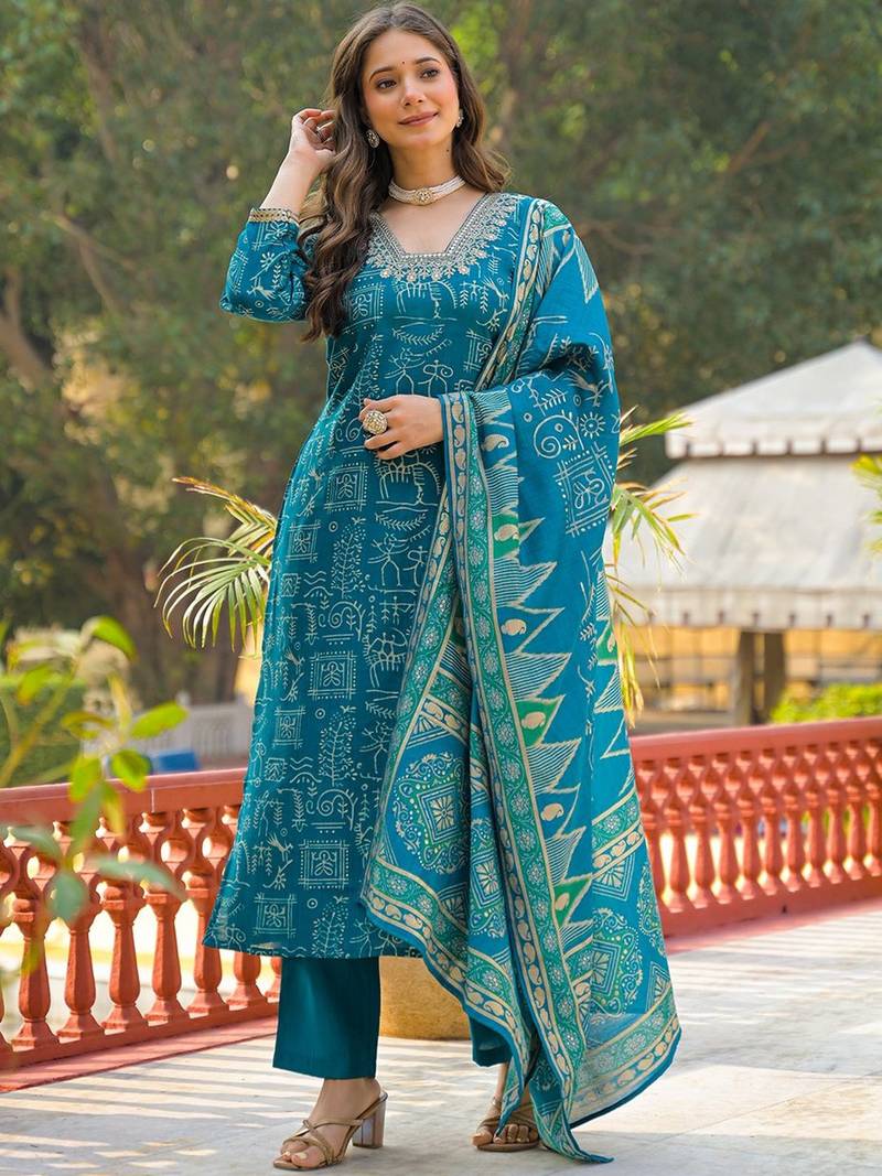 Women blue viscose ethnic motifs printed straight kurta trousers with dupatta