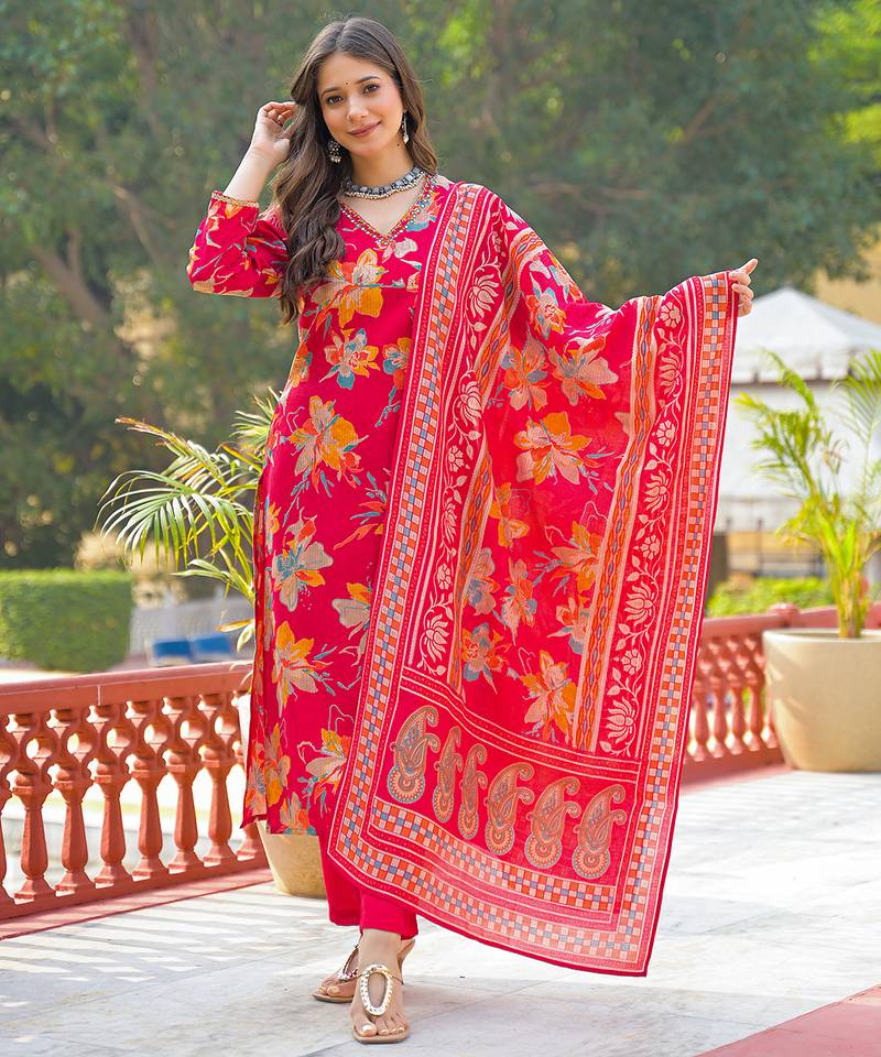 Women red viscose floral printed straight kurta trousers with dupatta
