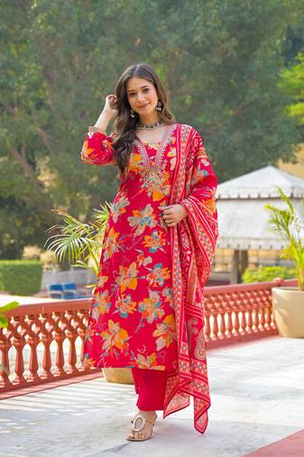 Women red viscose floral printed straight kurta trousers with dupatta