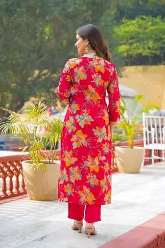Women red viscose floral printed straight kurta trousers with dupatta