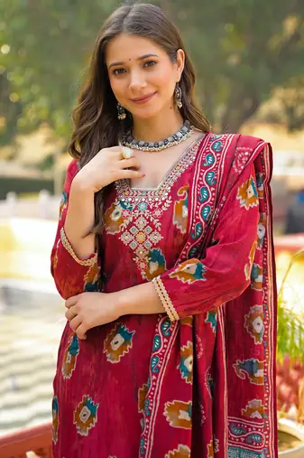 Women maroon viscose embroidered straight kurta trousers with dupatta