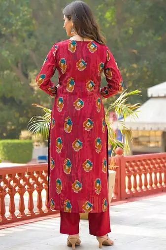 Women maroon viscose embroidered straight kurta trousers with dupatta