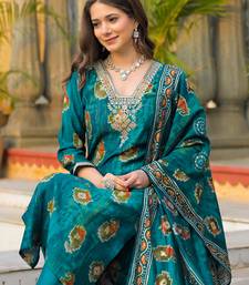 Women teal viscose embroidered straight kurta trousers with dupatta