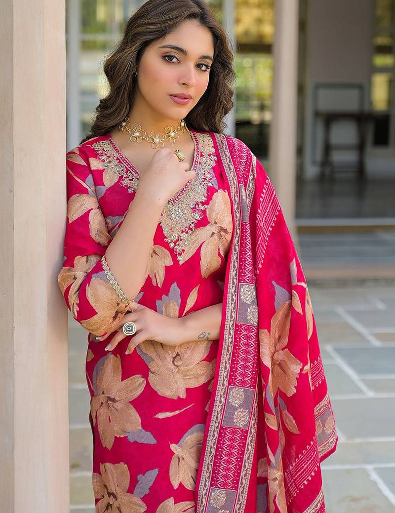 Women pink viscose floral embroidered straight kurta trousers with dupatta