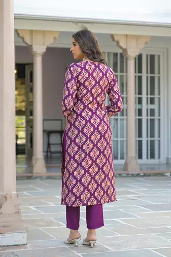 Women purple viscose ikat embroidered straight kurta trousers with dupatta