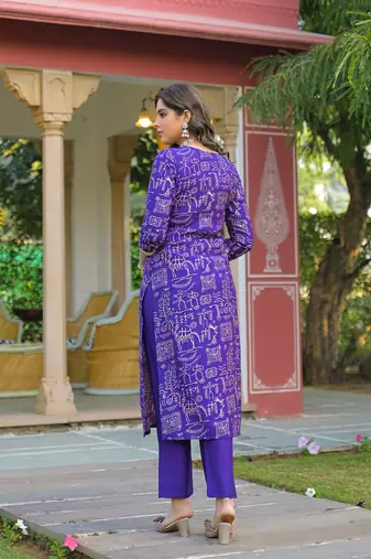 Women purple viscose ethnic motifs printed straight kurta trousers with dupatta