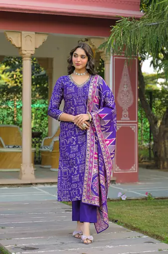 Women purple viscose ethnic motifs printed straight kurta trousers with dupatta
